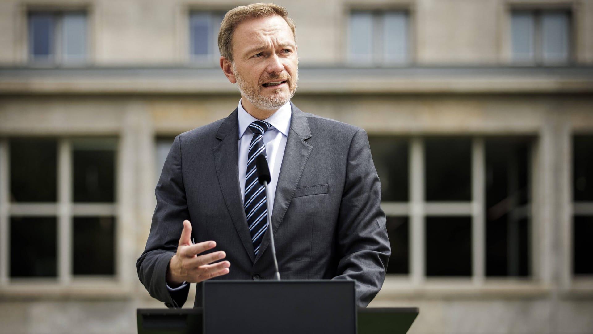 Bundesfinanzminister Christian Lindner bei der heutigen Pressekonferenz: Die Bekämpfung von Finanzkriminalität hat für den Minister Priorität.