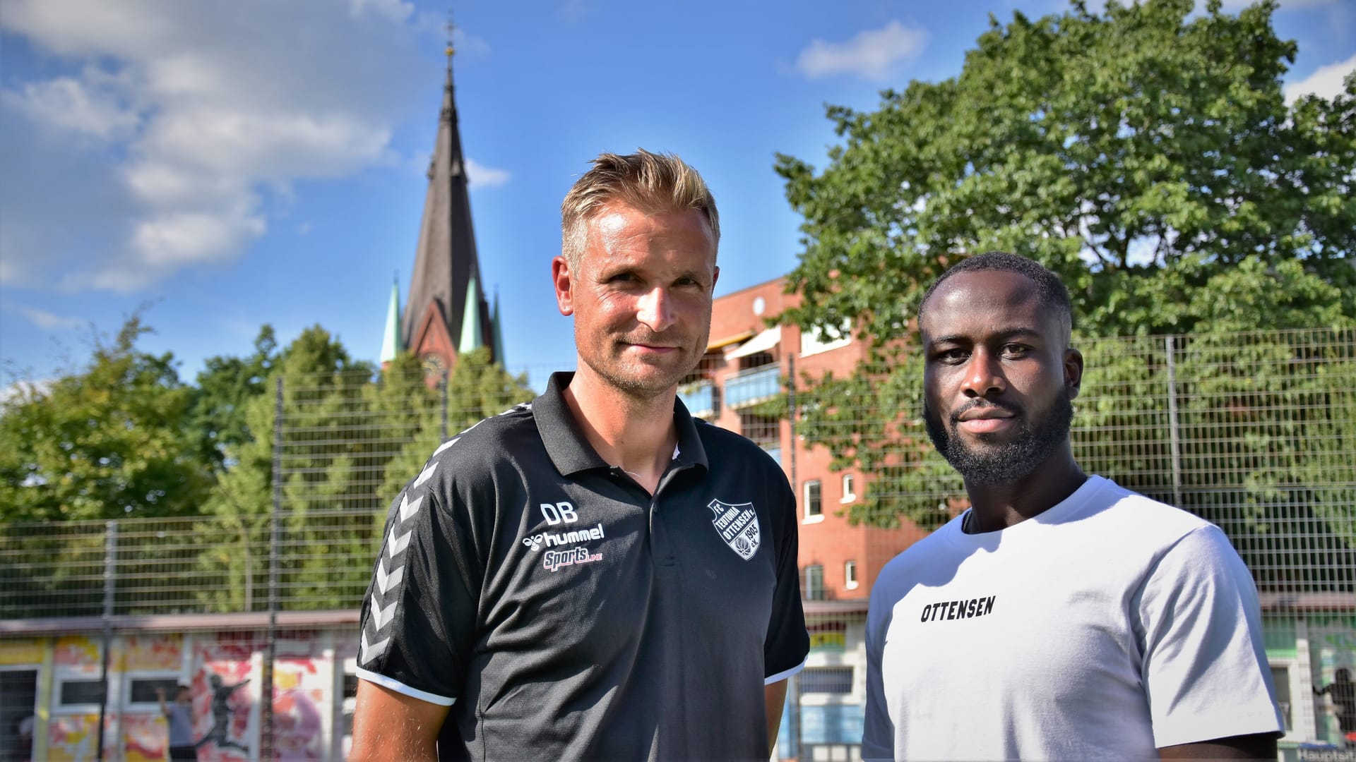 Ottensen-Trainer David Bergner und Kapitän Marcus Coffie: Der Fußball-Regionalligist aus Hamburg trifft im DFB-Pokal auf Titelverteidiger RB Leipzig. Ottensen-Trainer David Bergner und Kapitän Marcus Coffie: Der Fußball-Regionalligist aus Hamburg trifft im DFB-Pokal auf Titelverteidiger RB Leipzig.