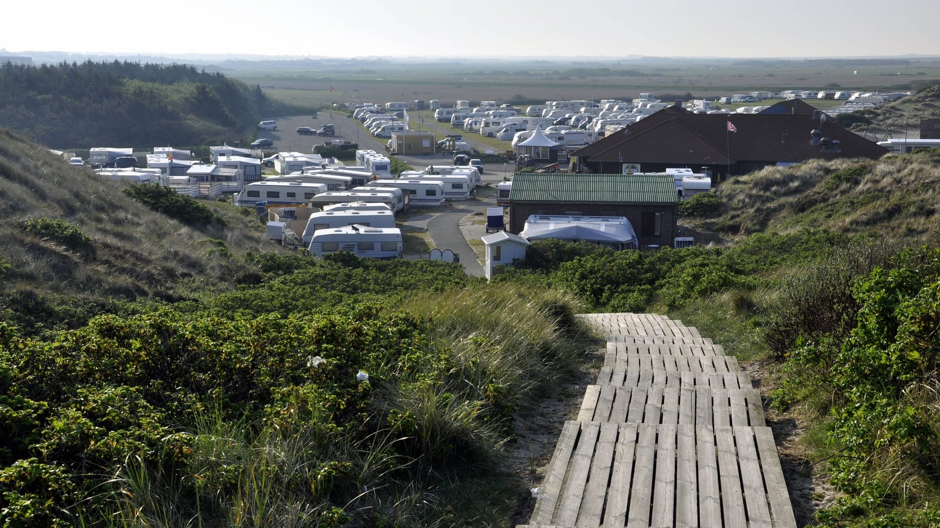 Der Campingplatz in Westerland: Zahlreiche Dauercamper müssen hier um ihre Zukunft bangen. Der Campingplatz in Westerland: Zahlreiche Dauercamper müssen hier um ihre Zukunft bangen.