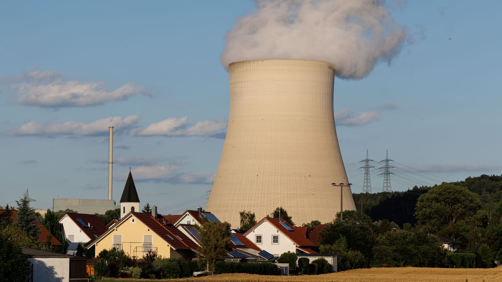 ESSENBACH, GERMANY - JULY 12: The Kernkraftwerk Isar nuclear power plant stands on July 12, 2022 near Essenbach, Germany. Germany's federal coalition government is considering letting Germany's remaining three nuclear power plants, including the Isar 2 reactor, which are supposed to shut down by the end of this year, to continue operating a short time longer in order to help bridge a possible energy shortfall this coming winter.