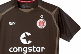 Besondere Spielkleidung: Der FC St. Pauli hat für die Partie gegen Magdeburg ein Sondertrikot aufgelegt.