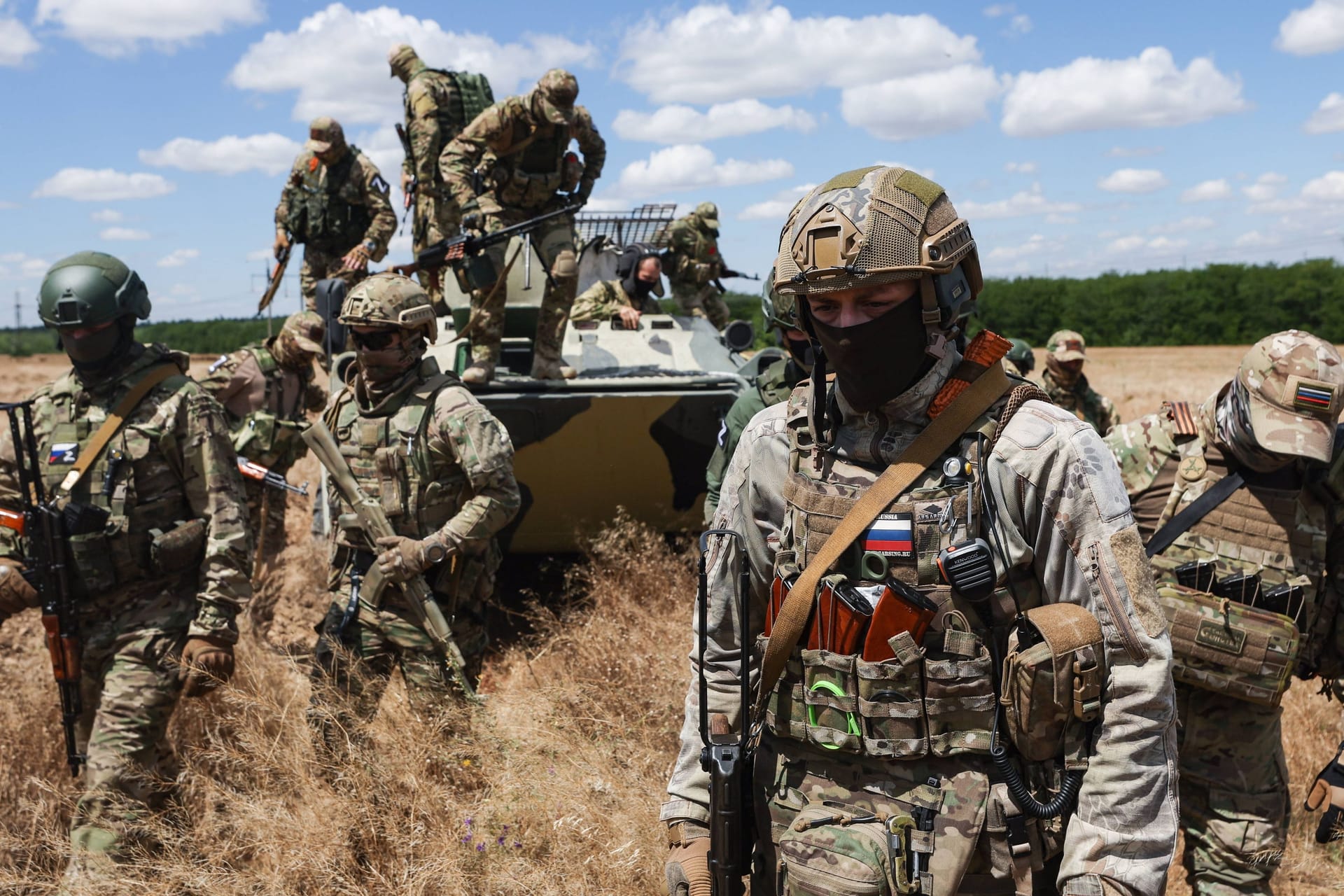 Russische Soldaten in der Region Cherson: Moskau hat zur Verteidigung zahlreiche Truppen aus dem Osten in die Region verlegt.