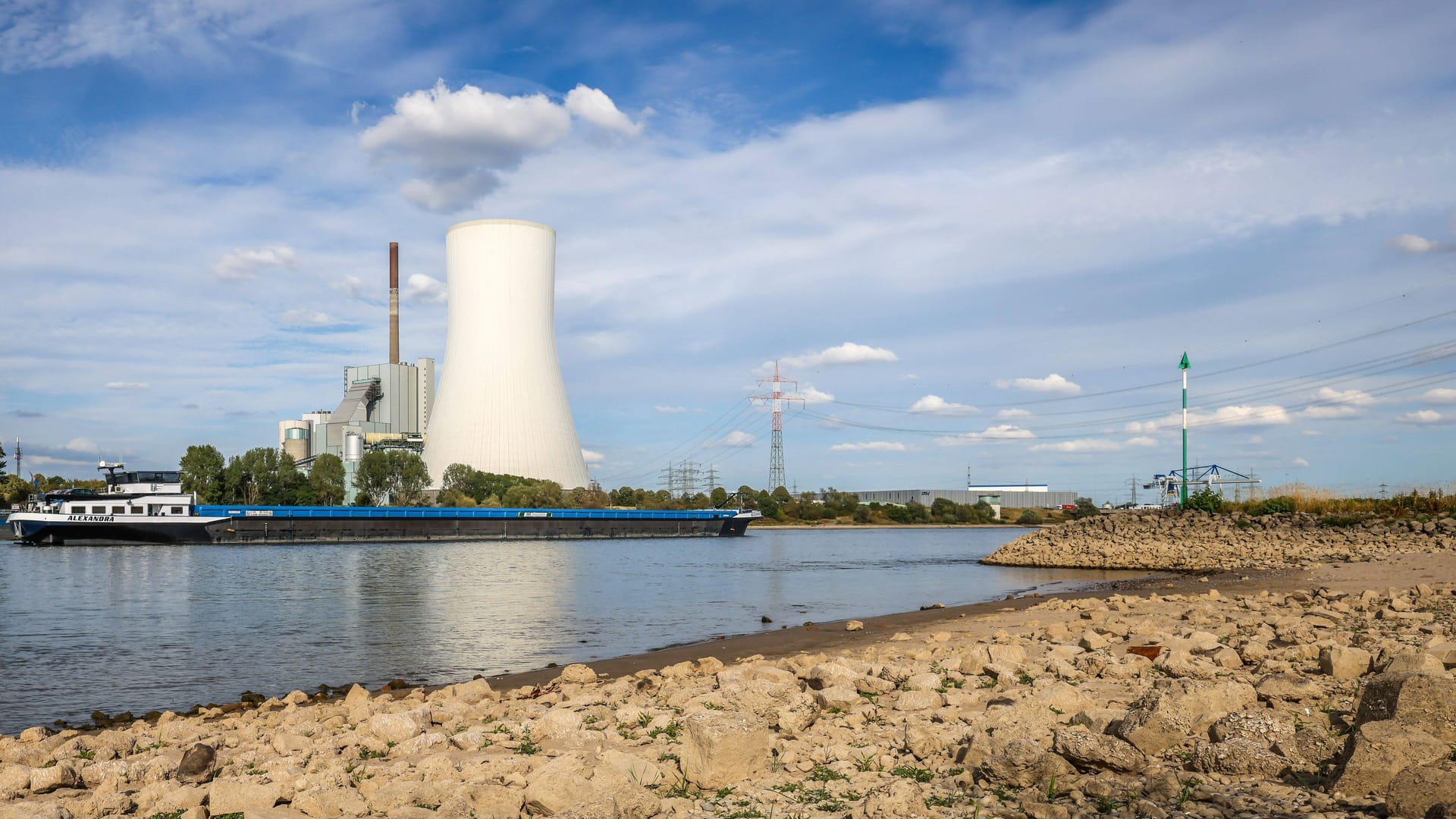 Steinkohlekraftwerk am Rhein: "Es ist bitter, aber unumgänglich, dass bereits stillgelegte Kohlekraftwerke wieder ans Netz gehen".