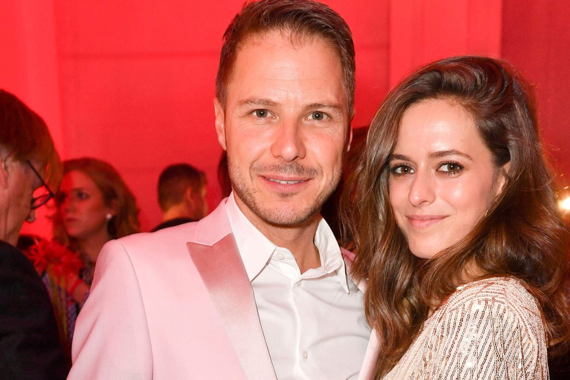 Florian Weiss und Caroline Coucou: Das Paar hat geheiratet.