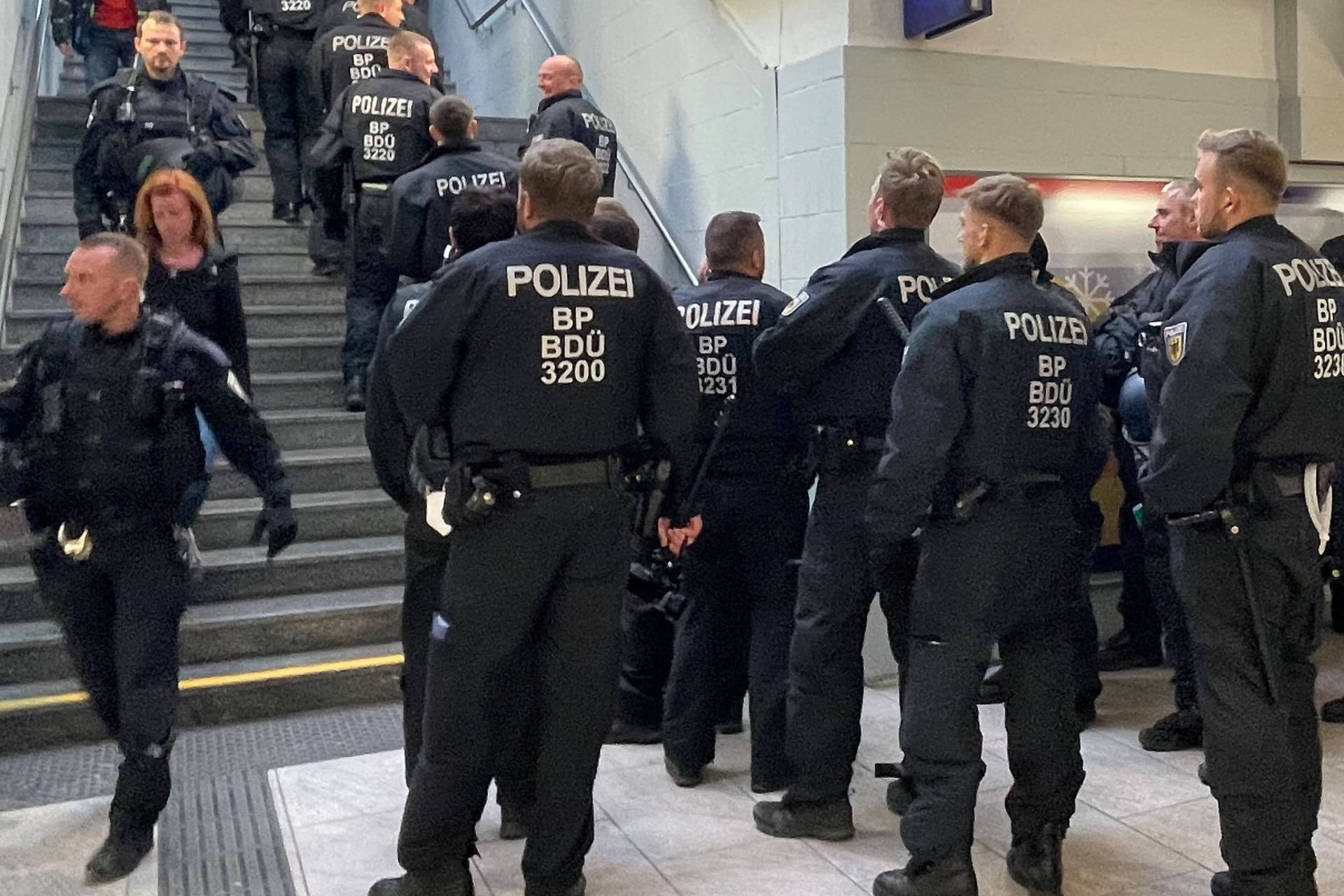 Bundespolizei in Sachsen (Symbolbild): Ein großer Betrag fehlt, unter anderem für Neuanschaffungen.