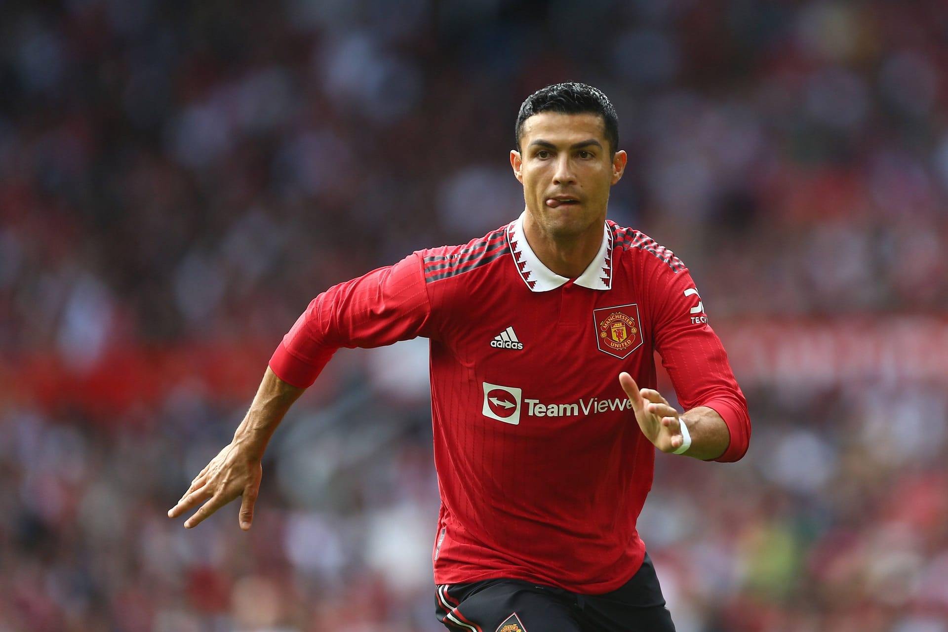 Cristiano Ronaldo im Trikot von Manchester United (Archivfoto): Geht es nach einer Gruppe von BVB-Fans, trägt dieser bald schwarz-gelb.