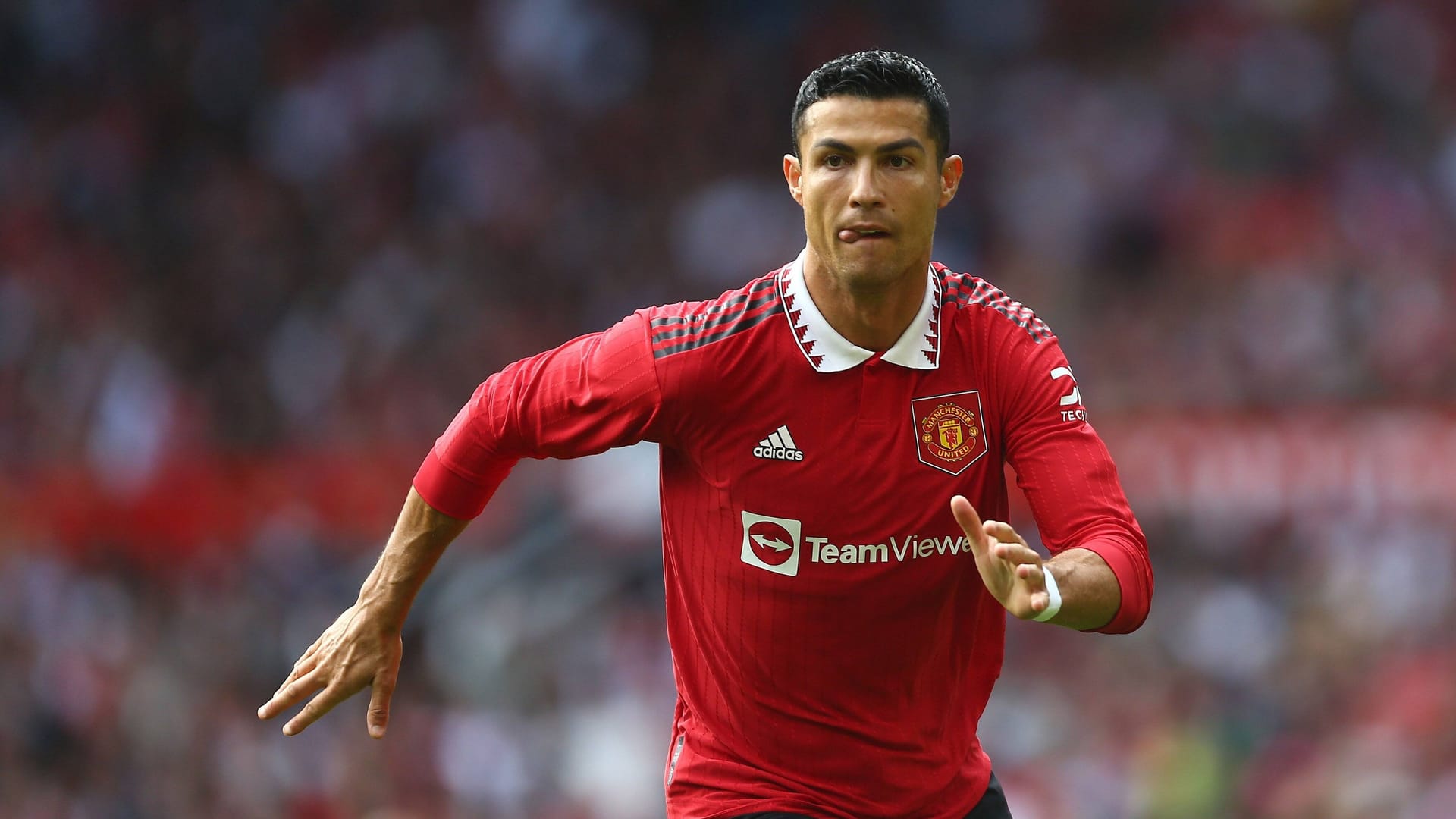 Cristiano Ronaldo im Trikot von Manchester United (Archivfoto): Geht es nach einer Gruppe von BVB-Fans, trägt dieser bald schwarz-gelb.