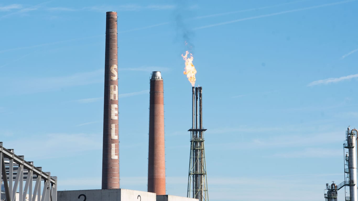Shell-Raffinerie in Köln: In Godorf musste der Konzern beim Hochfahren einer Anlage Gase abfackeln.