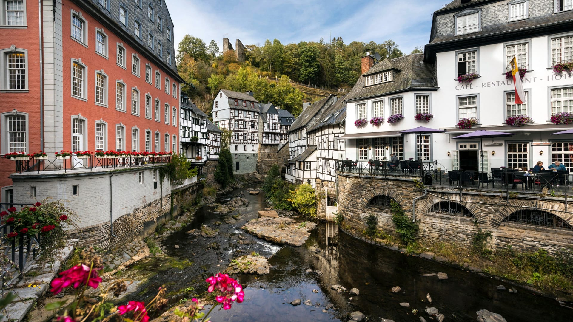 TV-Bekanntheit: Für die Serie "Eifelpraxis" verwandelt sich die Stadt Monschau zum Filmset.