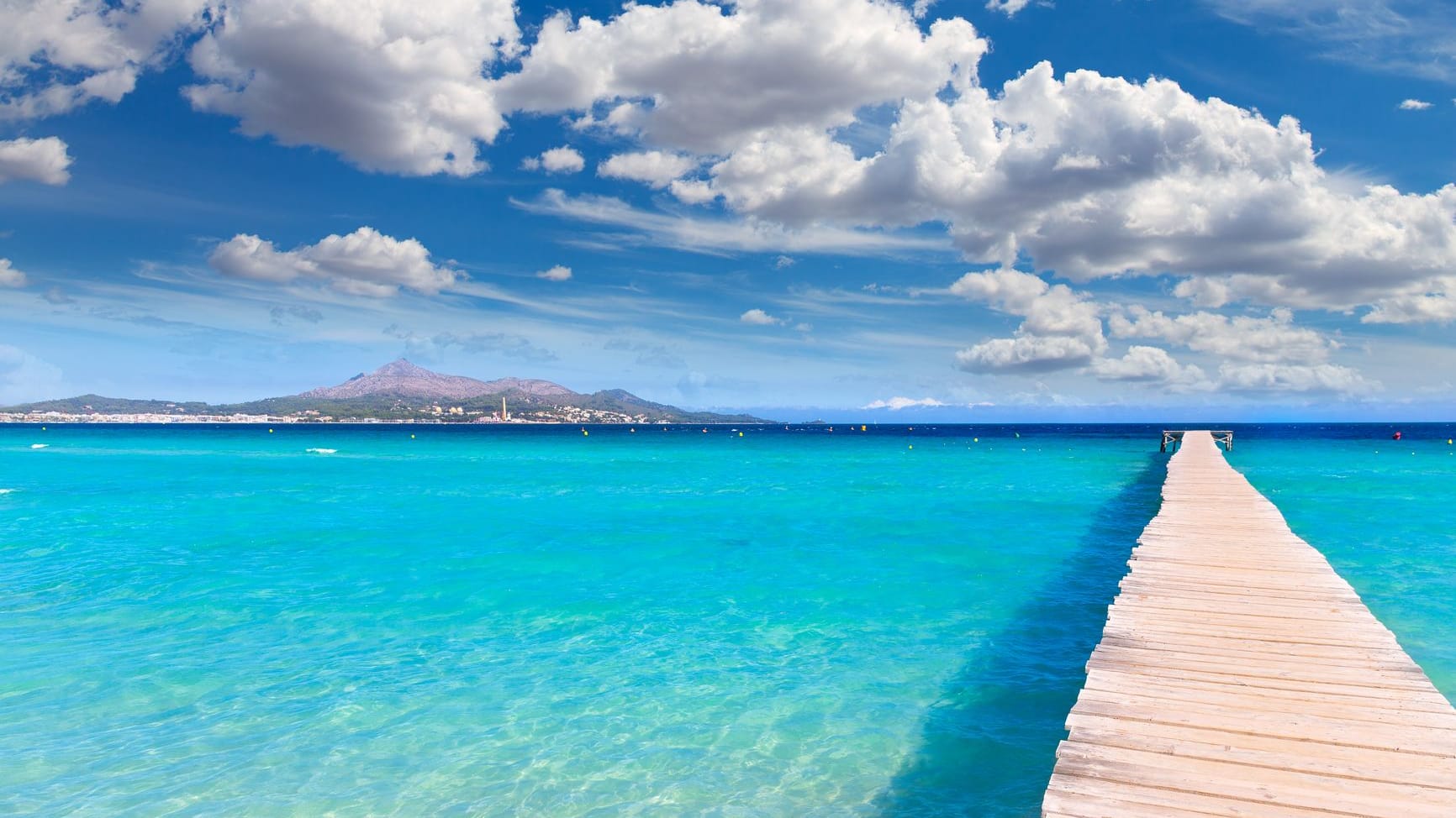 Playa de Muro: Zu der Ortschaft gehört auch der Strand, der zu den schönsten der Insel zählt.