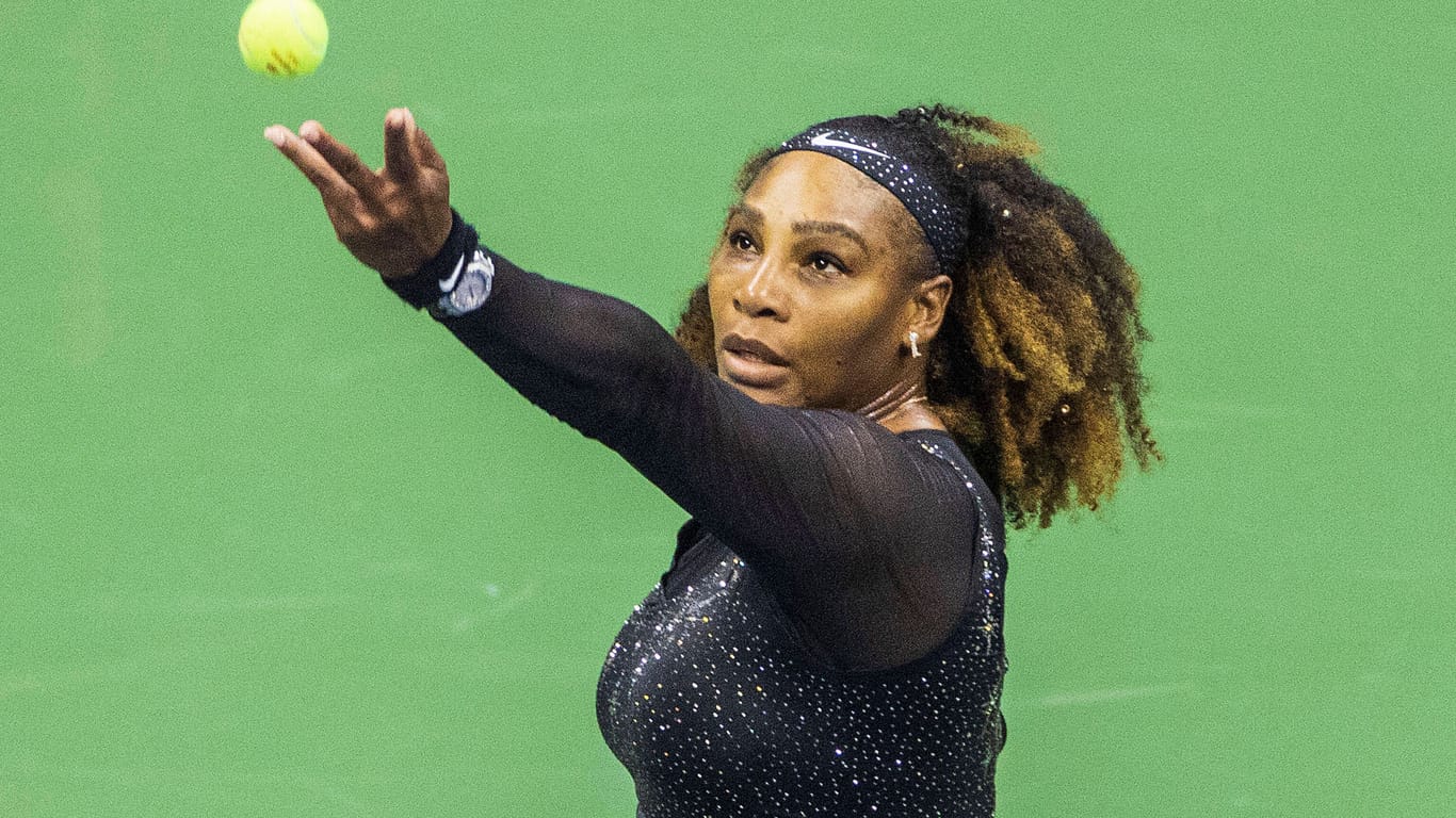 Tennisstar Serena Williams jubelt: Ihren Abschied von der großen Bühne hat sie nochmal verschoben.