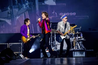 Ron Wood, Mick Jagger und Keith Richards auf der Bühne (Archiv): Am Mittwoch beenden sie ihre Europa-Tournee in Berlin.