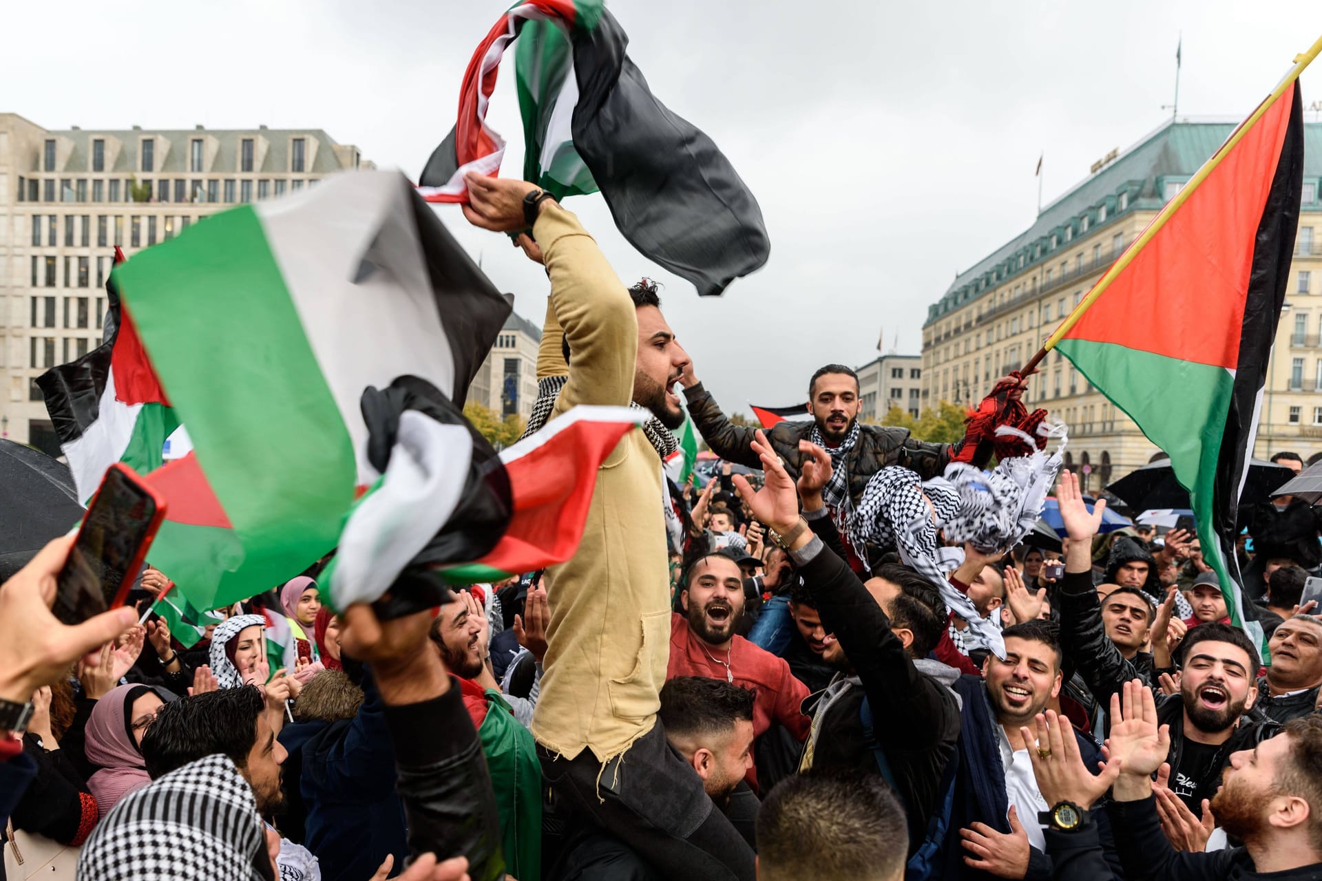 Pro-Palästina-Kundgebung in Berlin: Immer wieder kommt es zu antisemitischen Vorkommnissen auf Demonstrationen.