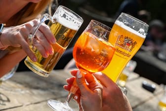 Alkoholische Getränke: In Deutschland wird Alkohol oft als Volksdroge bezeichnet.