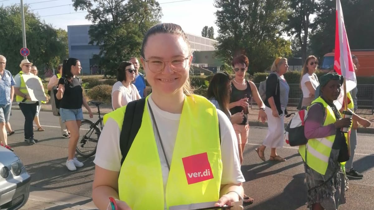 Rieke Kolbeck sitzt bei den Tarifverhandlungen mit am Tisch.