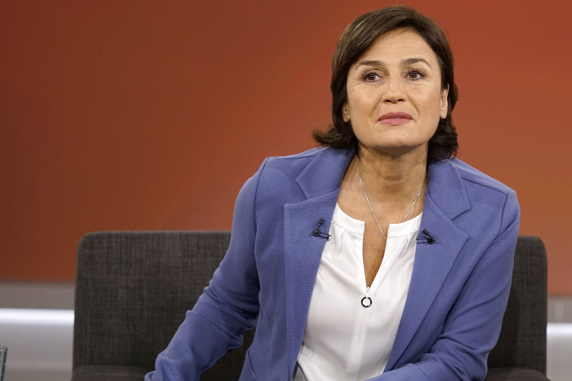 Sommerpause 2022 endet: An diesem Dienstag geht Sandra Maischberger wieder mit ihrer Talkshow auf Sendung.