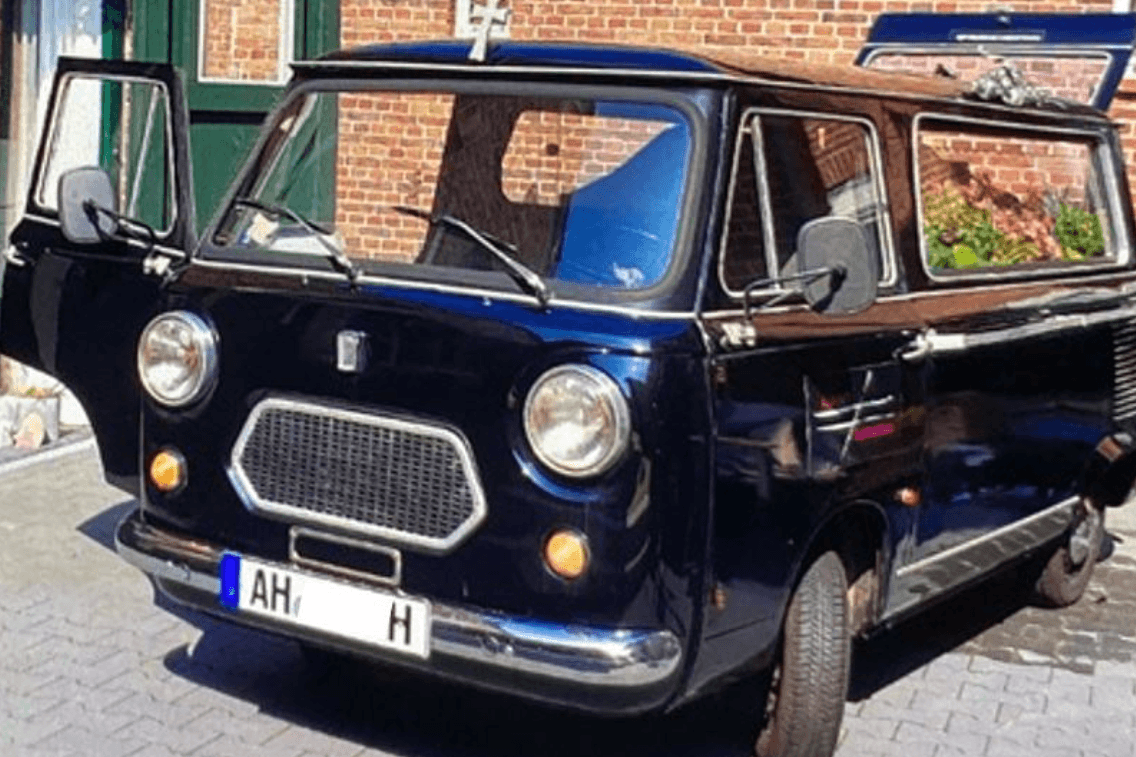 Der historische Leichenwagen wurde in Heek-Nienborg gestohlen.