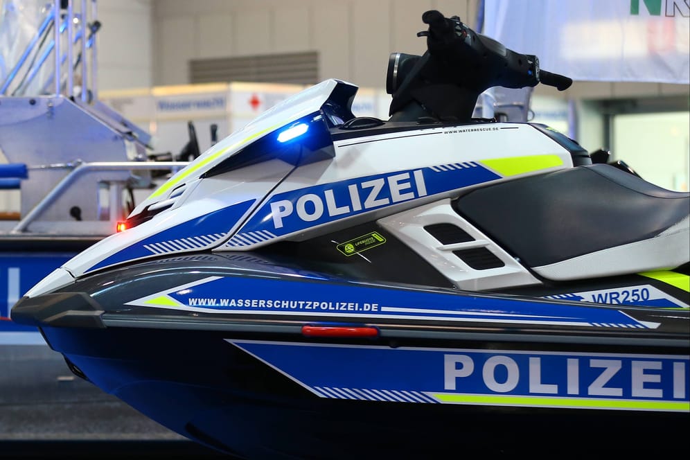Jetski der Wasserschutzpolizei (Archivbild): Mit zwei solcher Fahrzeuge soll die Berliner Polizei ab voraussichtlich 2023 ausgestattet werden.