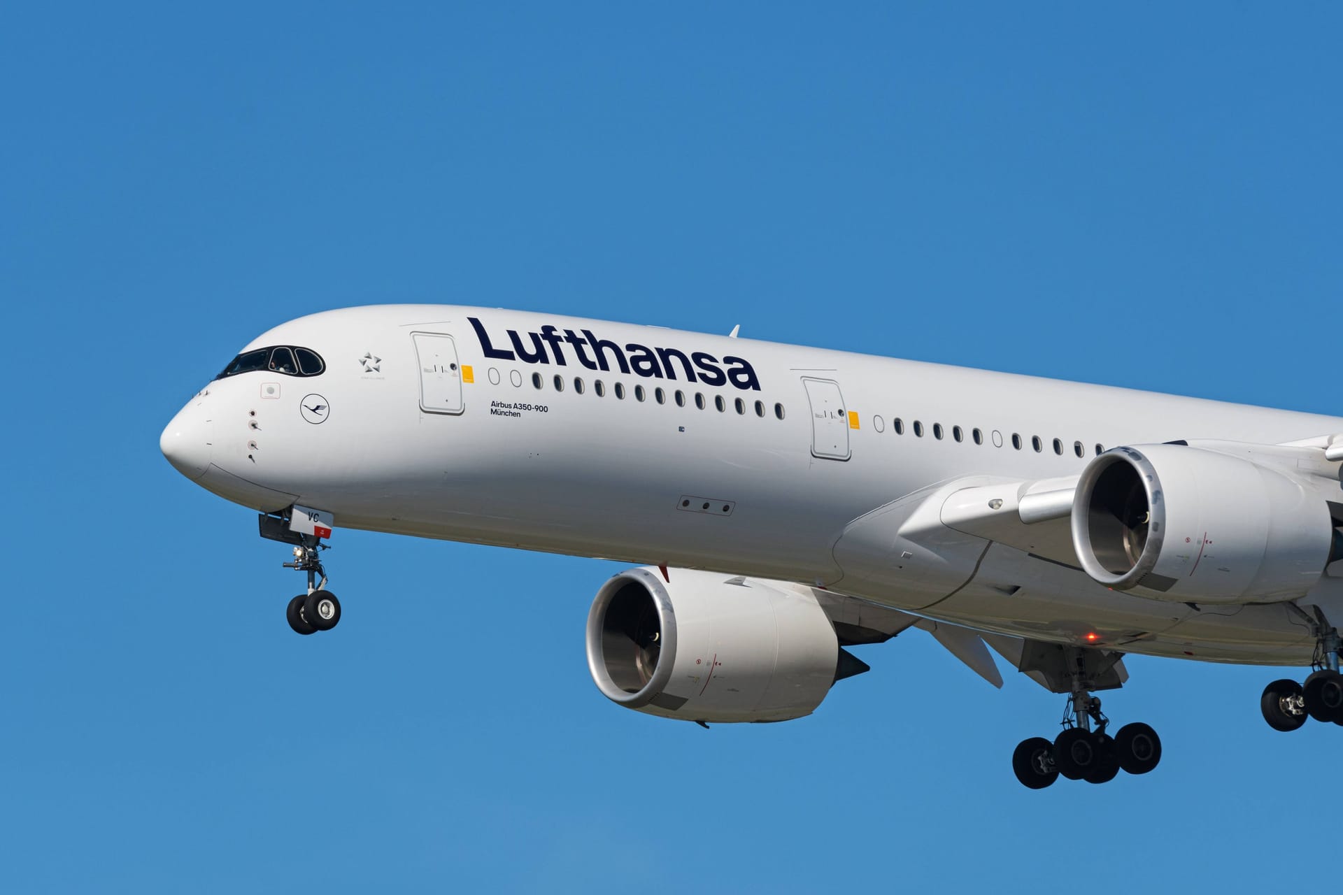 Die Maschinen der Lufthansa werden am Freitag wohl am Boden bleiben: Die Piloten haben einen Streik angekündigt. Die Maschinen der Lufthansa werden am Freitag wohl am Boden bleiben: Die Piloten haben einen Streik angekündigt.