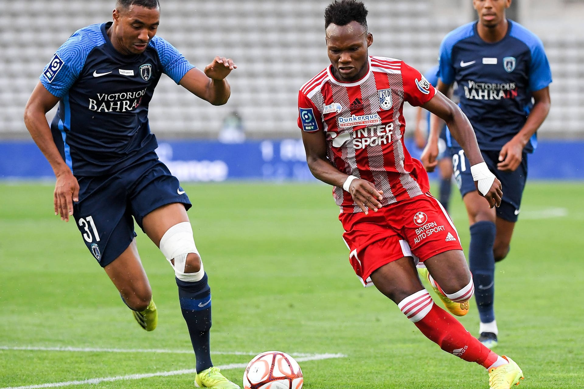 Desire Segbe Azankpo (r.) in der vergangenen Saison im Trikot von Dünkirchen.