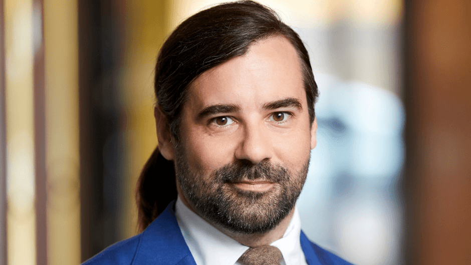 Der FDP-Landtagsabgeordnete Sebastian Körber kritisiert Markus Söder für seine Politik bei der zweiten Stammstrecke in München. Aus politischem Kalkül soll der Ministerpräsident Informationen zurückgehalten haben.