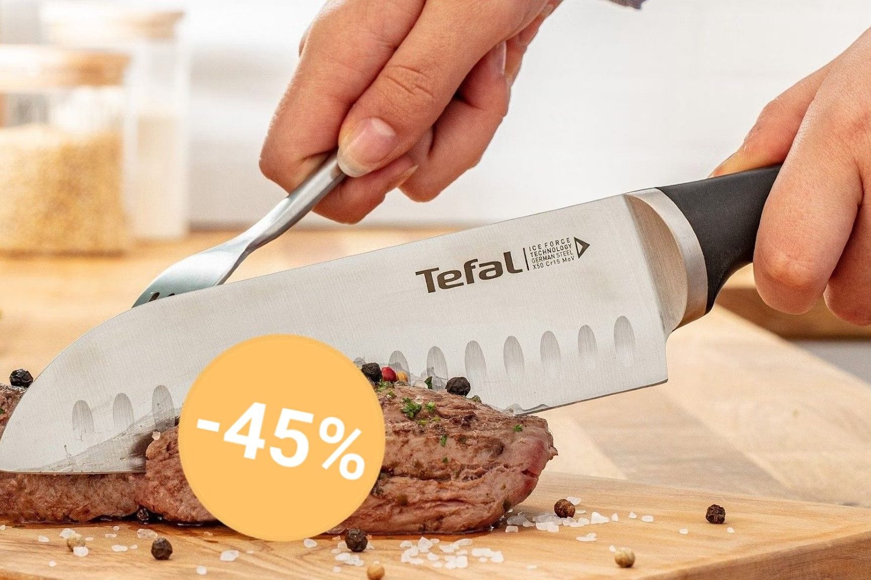 Das Messerset von Tefal beinhaltet ein Fleischmesser, ein Santokumesser und ein Universalmesser.