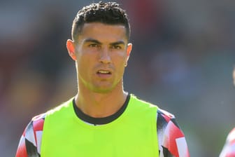 Cristiano Ronaldo: Er muss zu Beginn gegen Liverpool von der Bank aus zusehen.