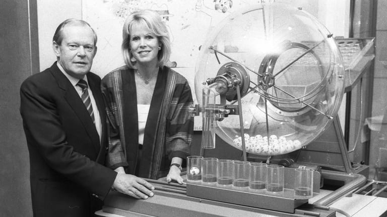 Karin Tietze-Ludwig an der Seite von Lotto-Erfinder Lothar Lammers im Jahr 1985.