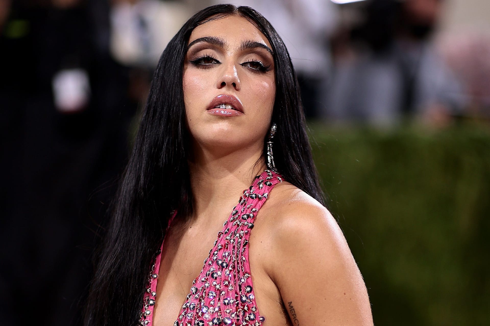 Lourdes Leon: Im Vergleich zu Sängerin Madonna, macht ihre Tochter Karriere in der Modelwelt.