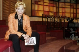 Bärbel Schäfer: Von 1995 bis 2002 führte sie durch ihre Talkshow bei RTL.