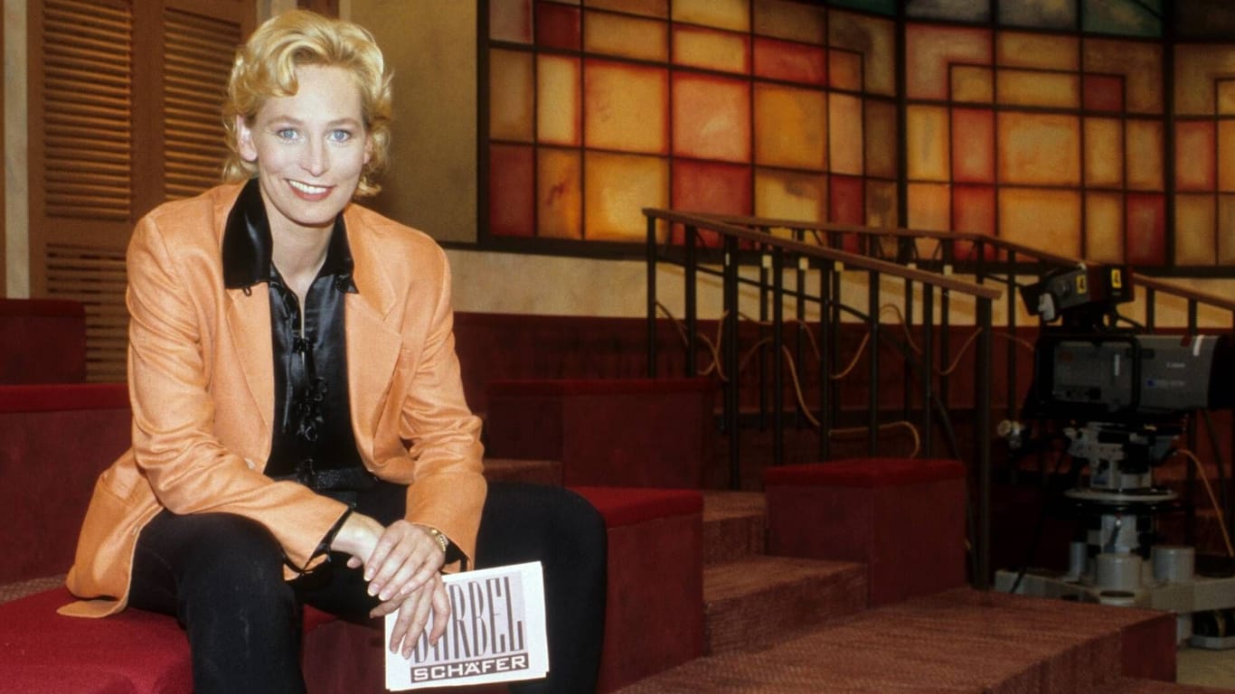 Bärbel Schäfer: Von 1995 bis 2002 führte sie durch ihre Talkshow bei RTL.