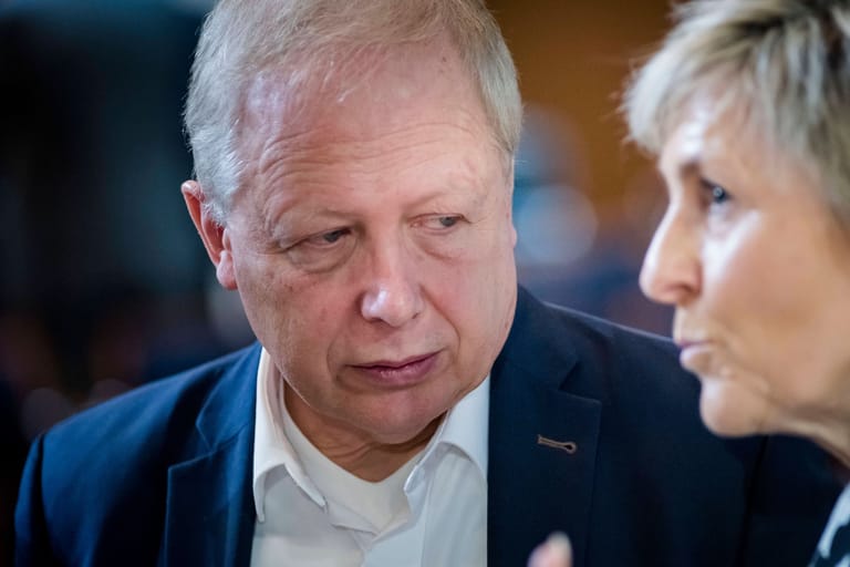 Tom Buhrow und Karola Wille: Ob die Intendanten von WDR und MDR den Ruf der ARD retten können?