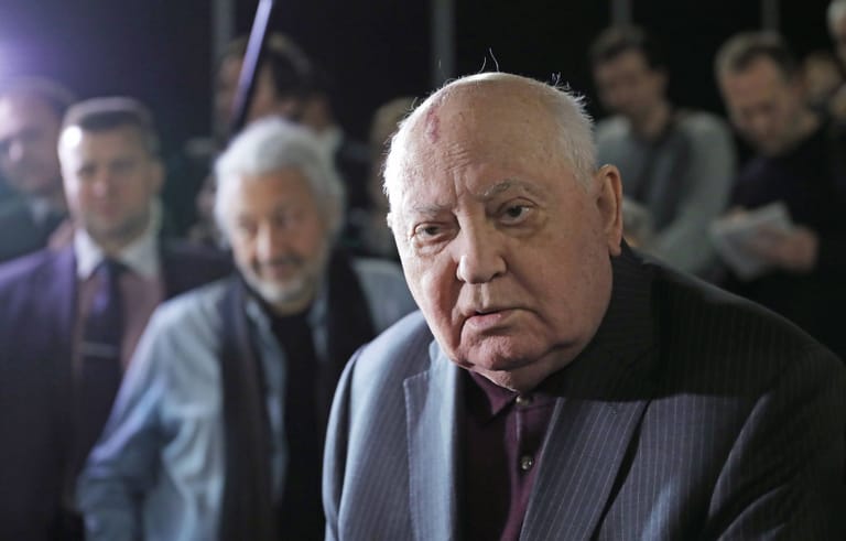 Nun ist auch Michail Gorbatschow verstorben. Die Welt verliert mit ihm einen Fürsprecher für friedliche Verständigung und atomare Abrüstung.
