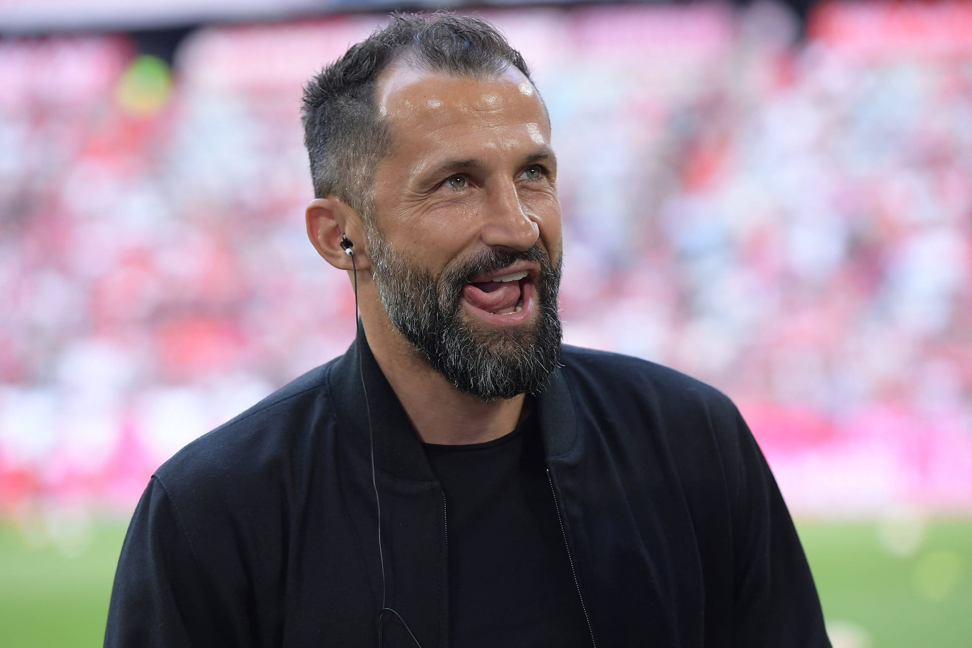 Hasan Salihamidzic: Der Ex-Profi der Münchner hat seinen Vertrag als Sportvorstand beim FC Bayern vorzeitig bis 2026 verlängert.