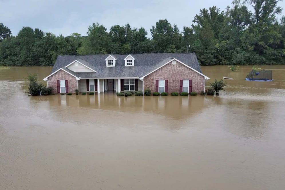 Überflutetes Haus in Canton: Mississippi bereitet sich auf weitere starke Überschwemmungen vor.