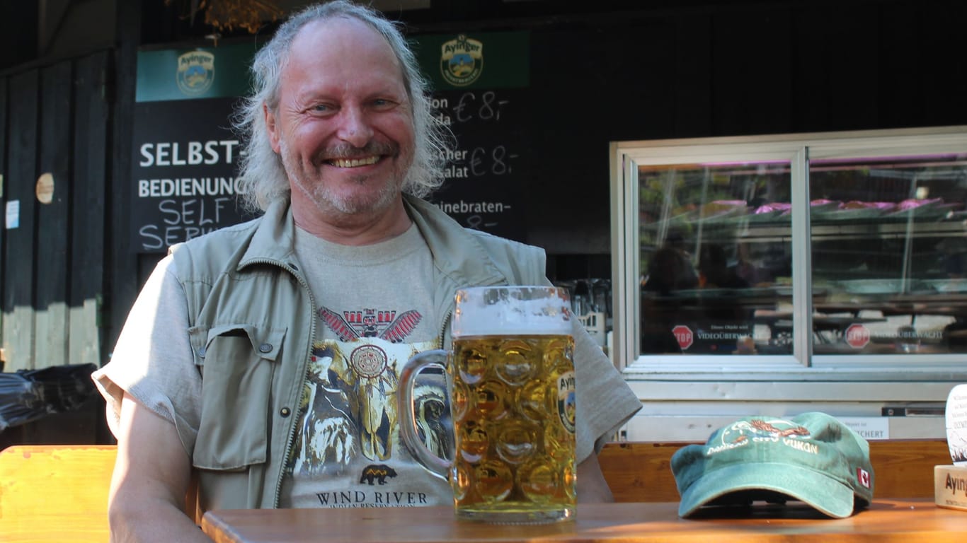 Lucien Thiele an der Olympia-Alm in München (Archivbild): Der Goldwäscher will wieder nach Alaska reisen.