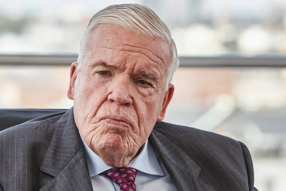 Klaus-Michael Kühne: Der Investor hat dem Hamburger SV ein Angebot gemacht.