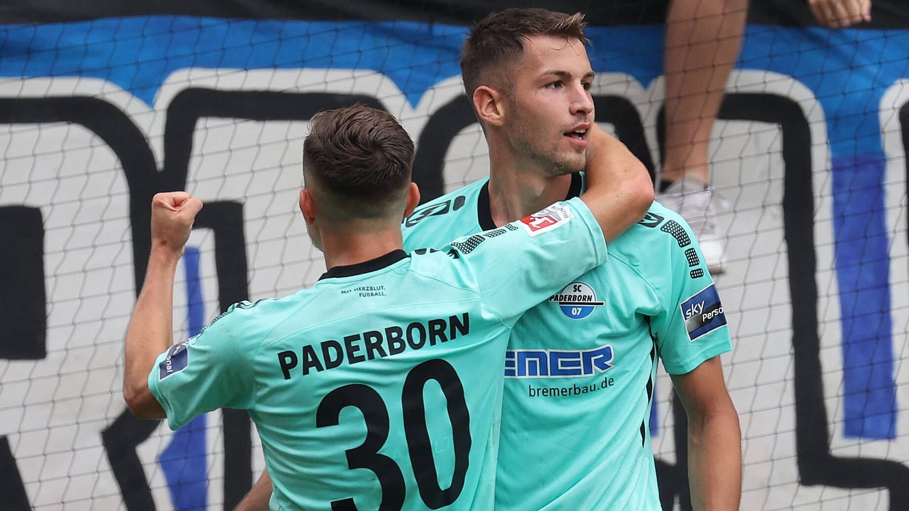 Jubel beim SC Paderborn: Der Klub behält die Tabellenführung.