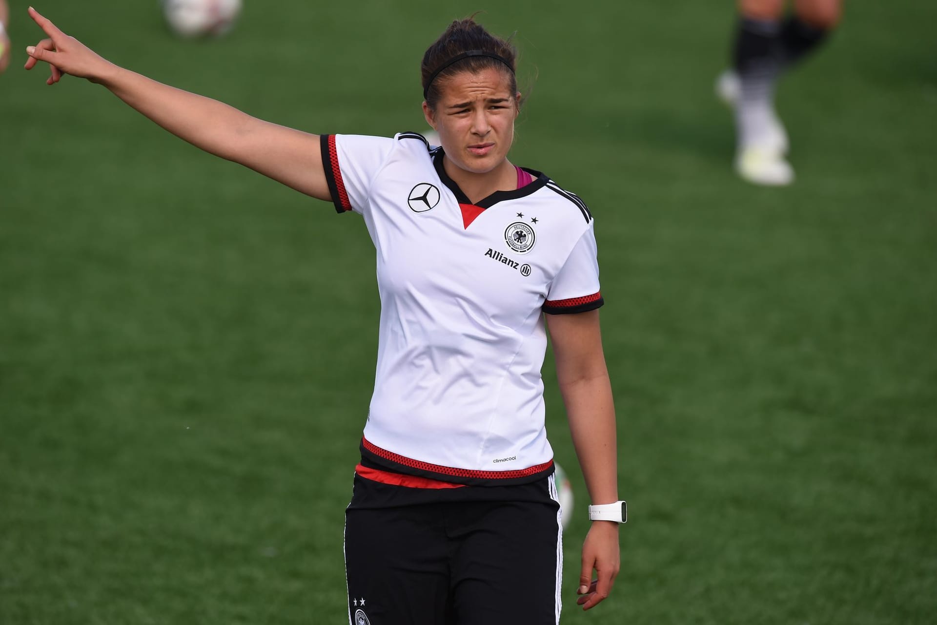 Lena Lotzen