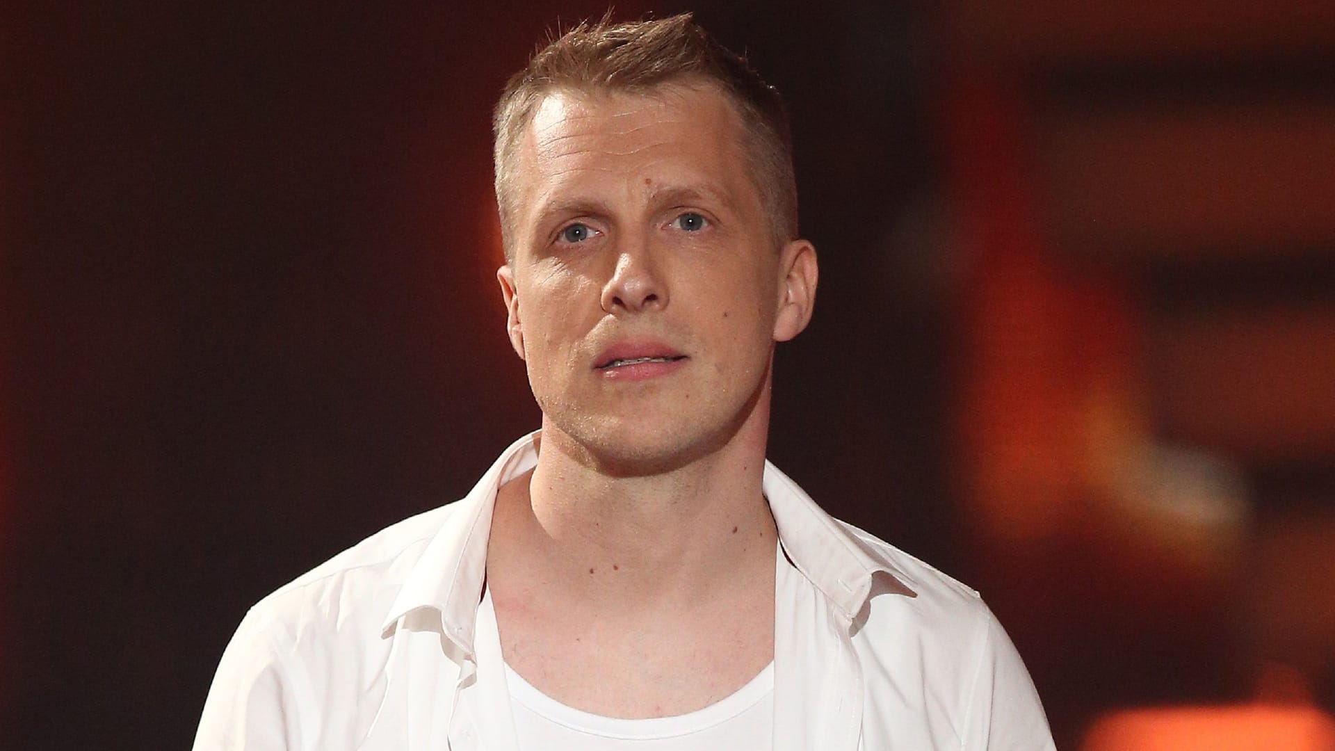 Oliver Pocher: 2021 gestand der Comedian, dass er 300 bis 400€ bekomme.