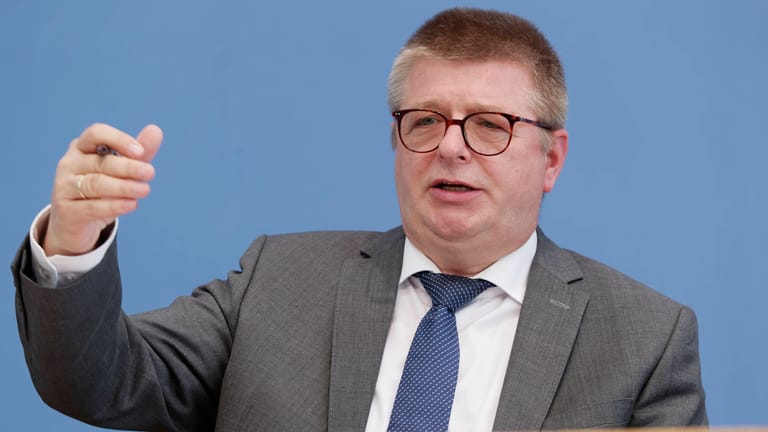 Verfassungsschutz-Präsident Haldenwang (Archiv): Er sieht "eine nochmals gewachsene Machtposition Höckes".