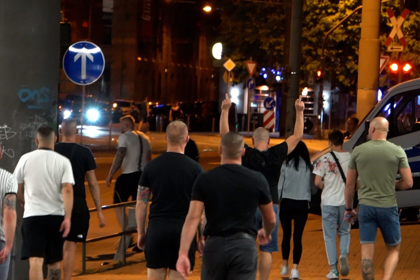 Gewaltbereite Fußballfans in Frankfurt: In der Nacht kam es zu massiven Ausschreitungen.