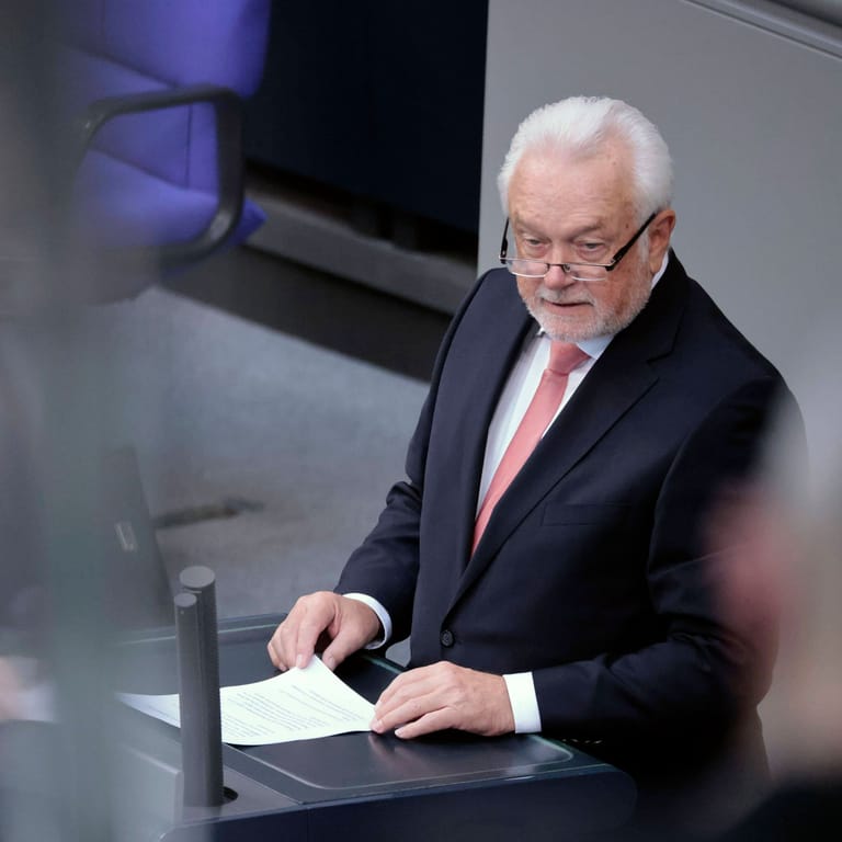 Bundestagsvizepräsident Wolfgang Kubicki (Archiv): Es sei eine "Selbstverständlichkeit", das Scholz an der parlamentarischen Aufarbeitung der Steueraffäre mitwirke.