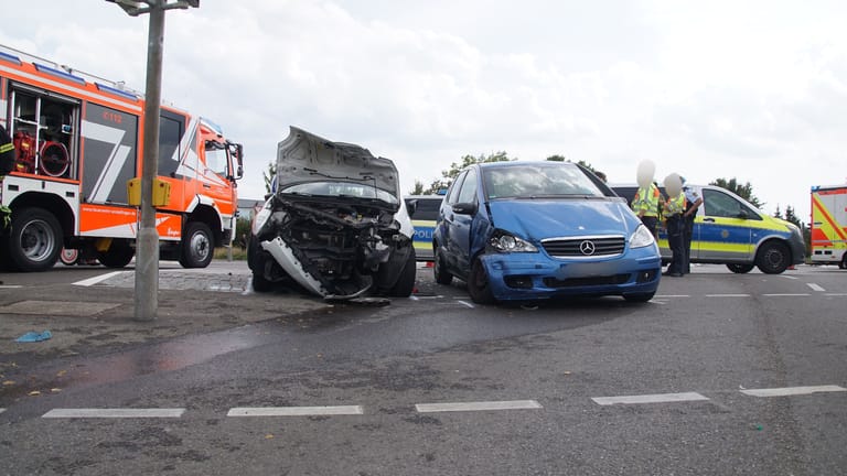 Unfall im Kreuzungsbereich: In Sindelfingen sind drei Frauen schwer verletzt worden.