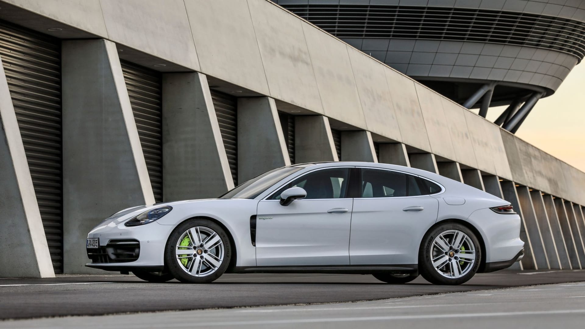 Porsche Panamera 4S E-Hybrid: Im Leipziger Werk werden die Modelle Panamera und Macan gefertigt.