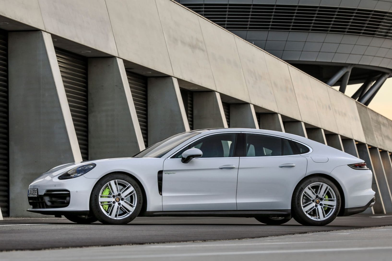 Porsche Panamera 4S E-Hybrid: Im Leipziger Werk werden die Modelle Panamera und Macan gefertigt.