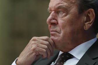 BERLIN, GERMANY - SEPTEMBER 29: Former German Chancellor Gerhard Schroeder attends the presentation of the book: "Helmut Schmidt - The Later Years" on September 29, 2016 in Berlin, Germany. Schmidt, a Social Democrat (SPD), led Germany as chancellor from 1974 to 1982 and died last year. Schroeder, als a Social Democrat, served as chancellor from 1998 to 2005.