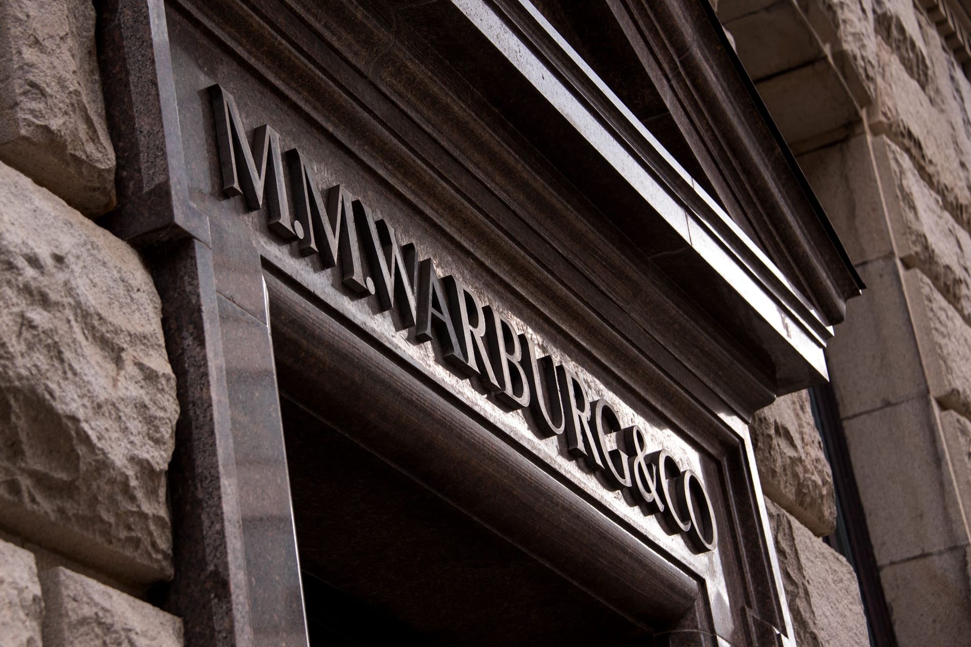 Die Hamburger Warburg-Bank soll 176 Millionen Euro an das Finanzamt gezahlt haben. (Symbolfoto)