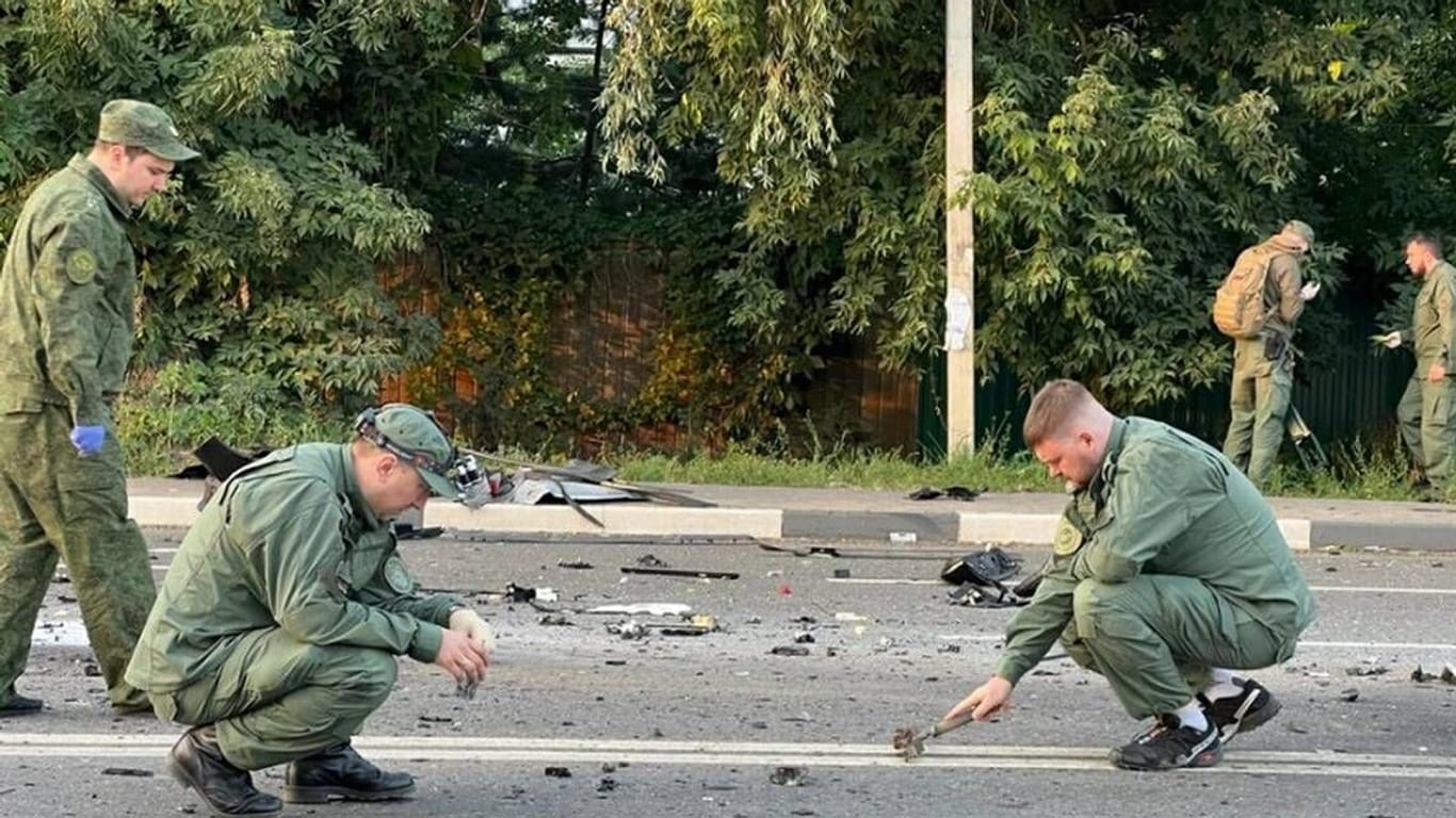 Spurensicherung nach der Explosion, nahe Moskau: Nach russischen Angaben ist der Fall bereits gelöst.