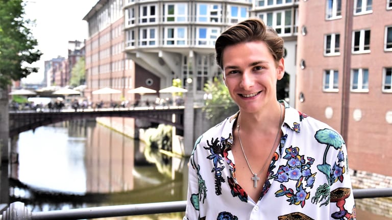 Claudia Oberts neuer Freund in seiner Heimatstadt Hamburg: Max Suhr ist 24 Jahre alt und als Online-Experte selbststädig.